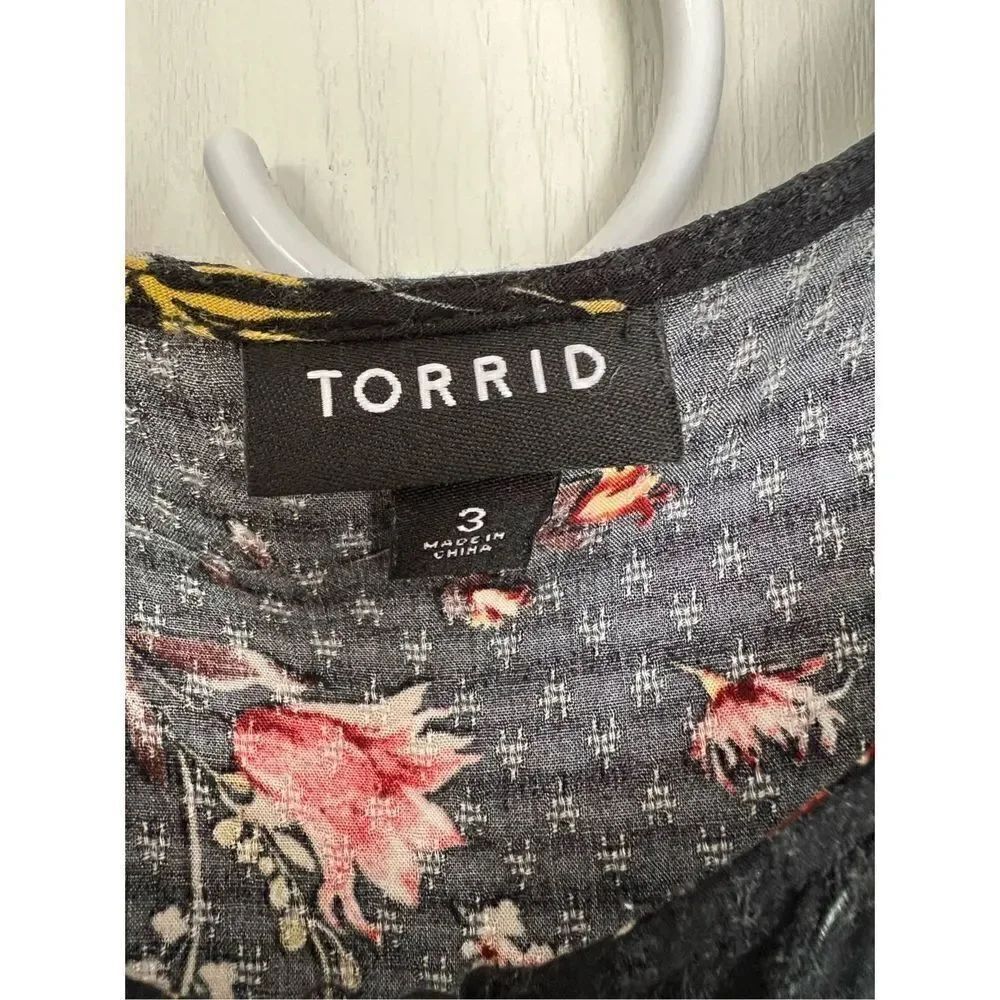 Torrid Blouse   - Picture 3 of 5